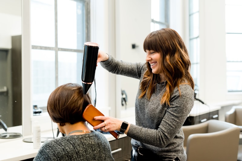 Salon & Stylist
